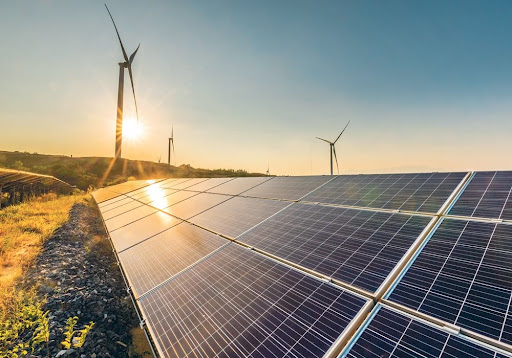 What are the peak sunshine hours required for an off grid home solar system kit?